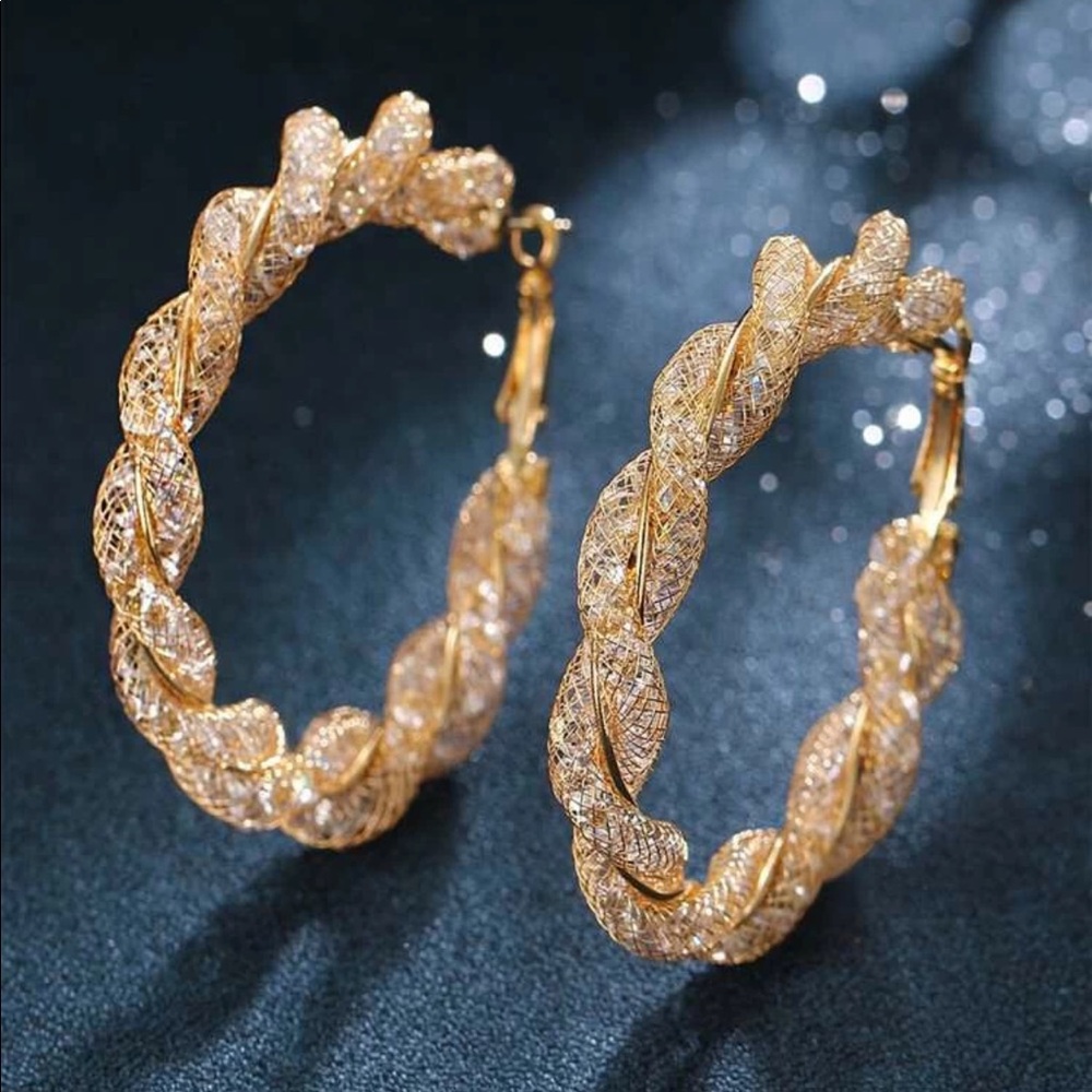 ¥18k Gold Twisted Hoop Earrings